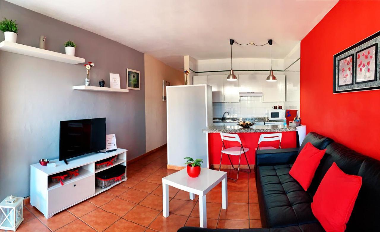 Apartamentos Llamar ปูแอร์โตเดลคาร์เมน ภายนอก รูปภาพ
